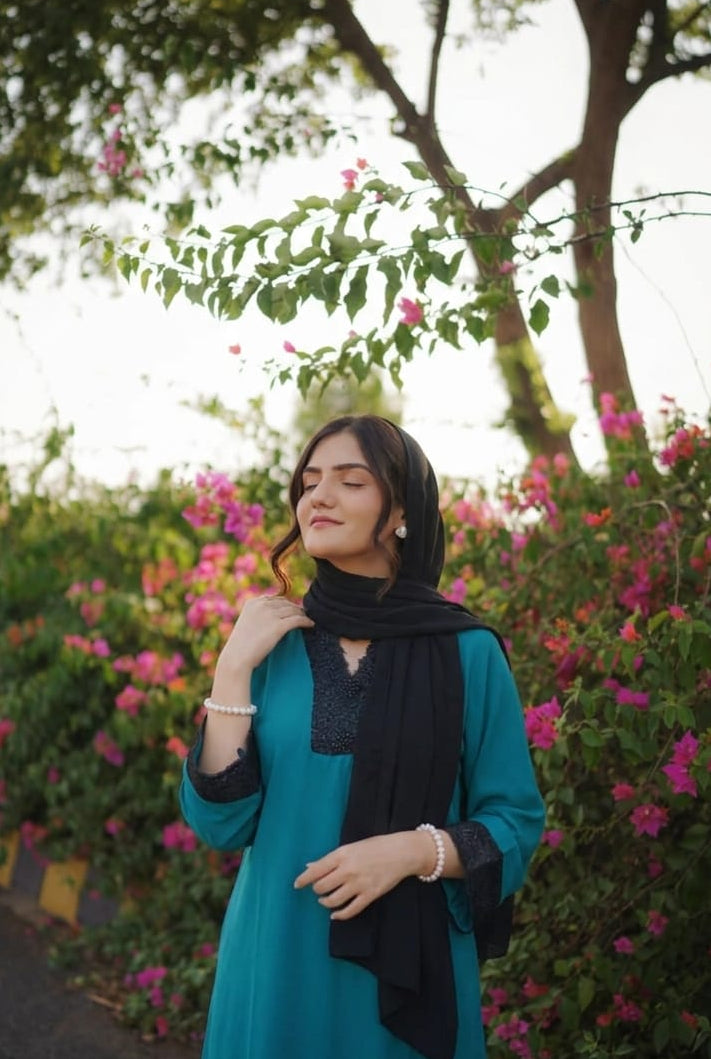 Elegant Lilon 2 Piece Suit